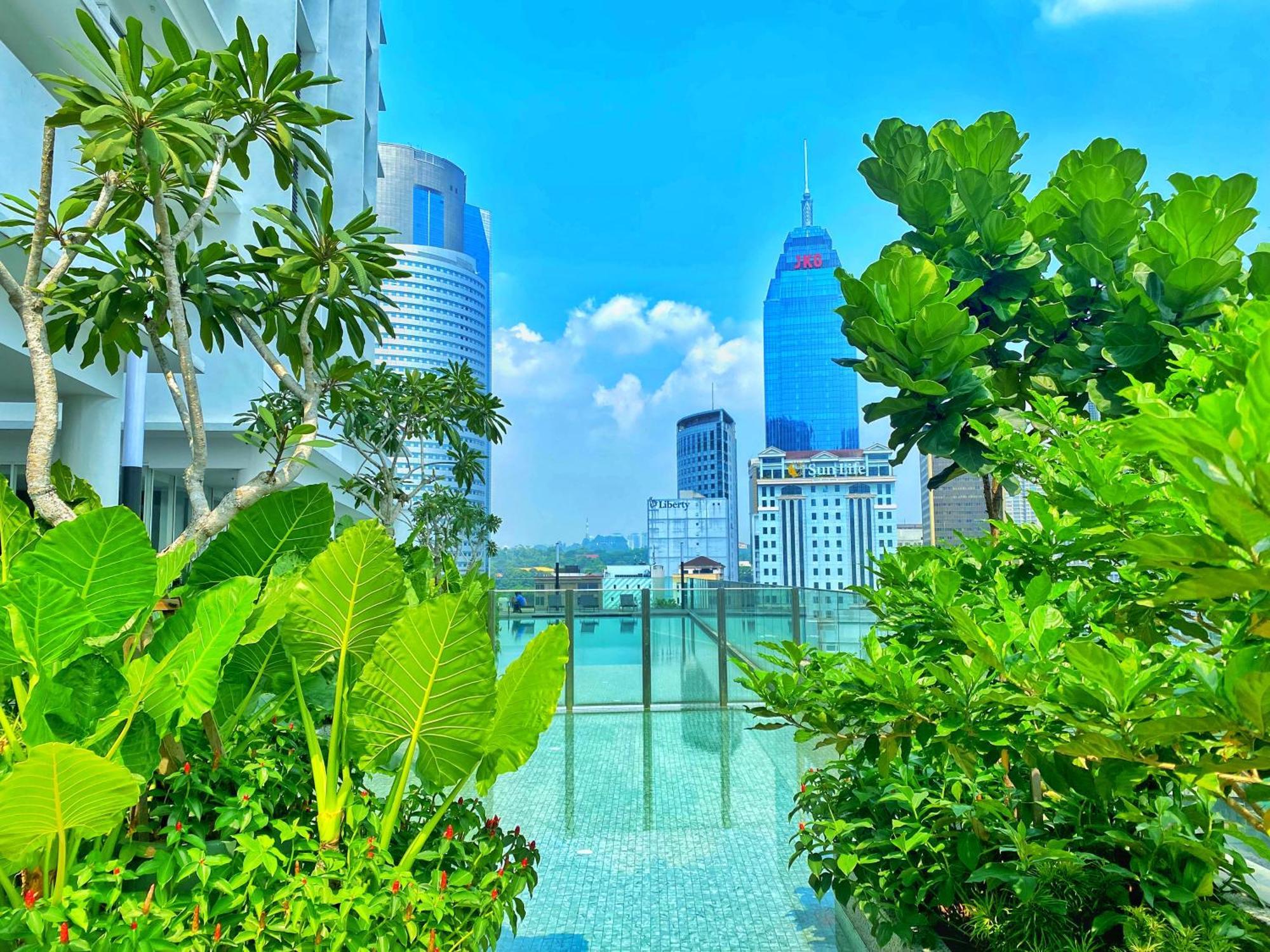 Quill Klcc By Ohaus Kuala Lumpur